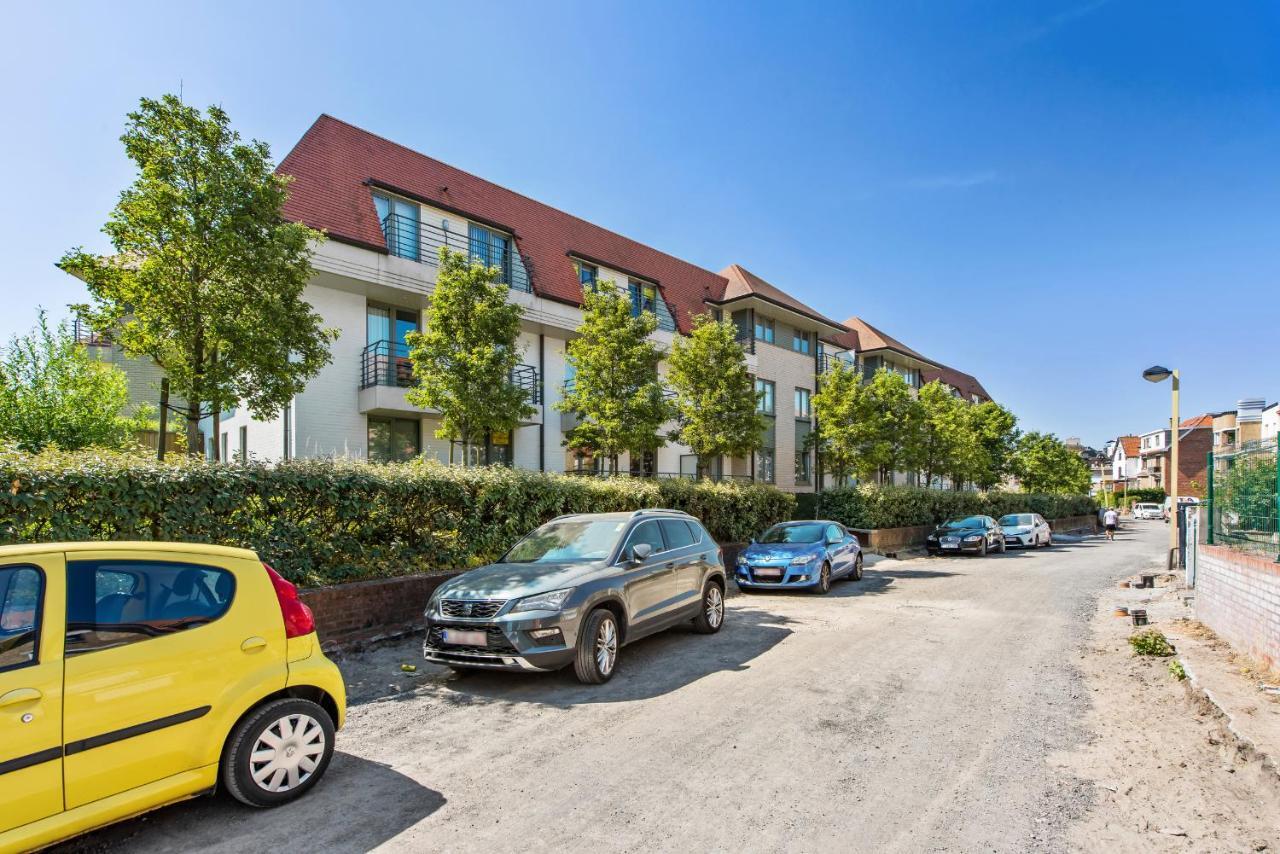 Bright Apartment With 2 Terraces In De Panne Luaran gambar